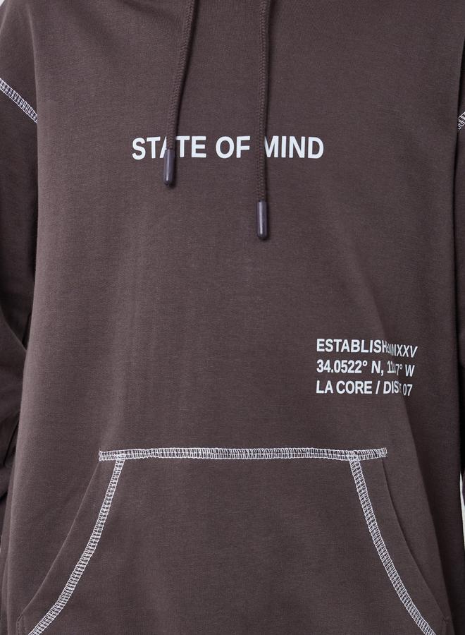 ستايلي طقم من هودي مطبوع وجوغر - Image 3